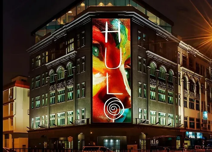 The Hulo Hotel & Gallery